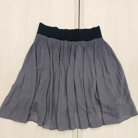 Free People Mini Skirt Sz S Flow Design Silver - Picture 1 of 2